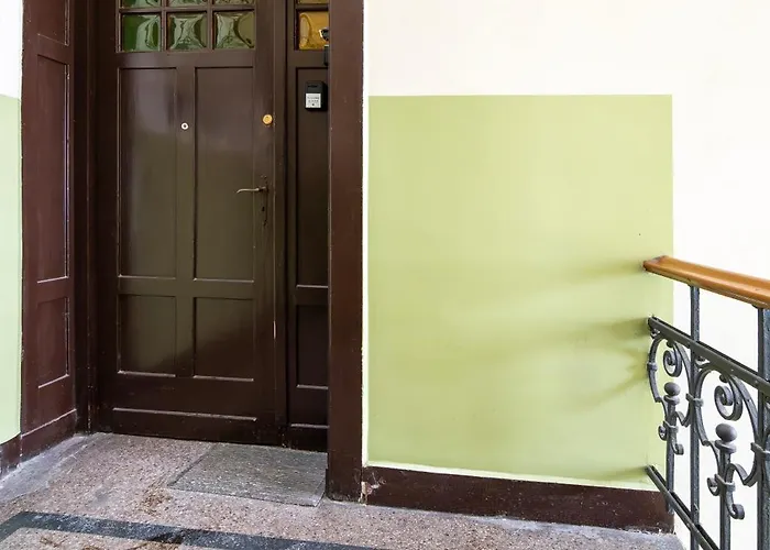 Jaracza Downtown By Bookinghost * Łódź