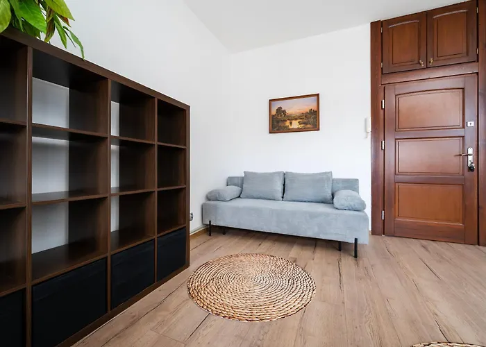 Jaracza Downtown By Bookinghost